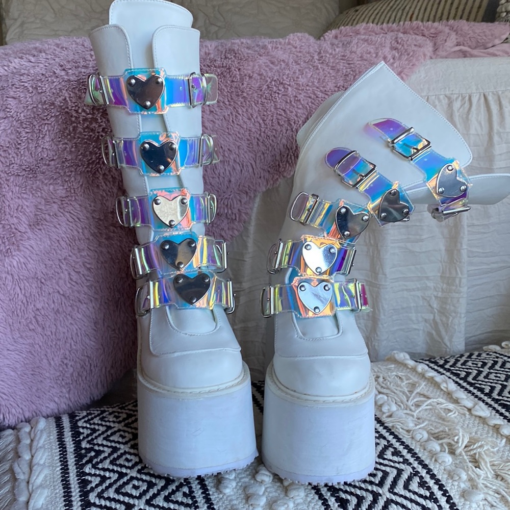 White dolls kill boots